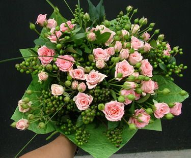 Runden Bouquet von 10 Mini-Rosen